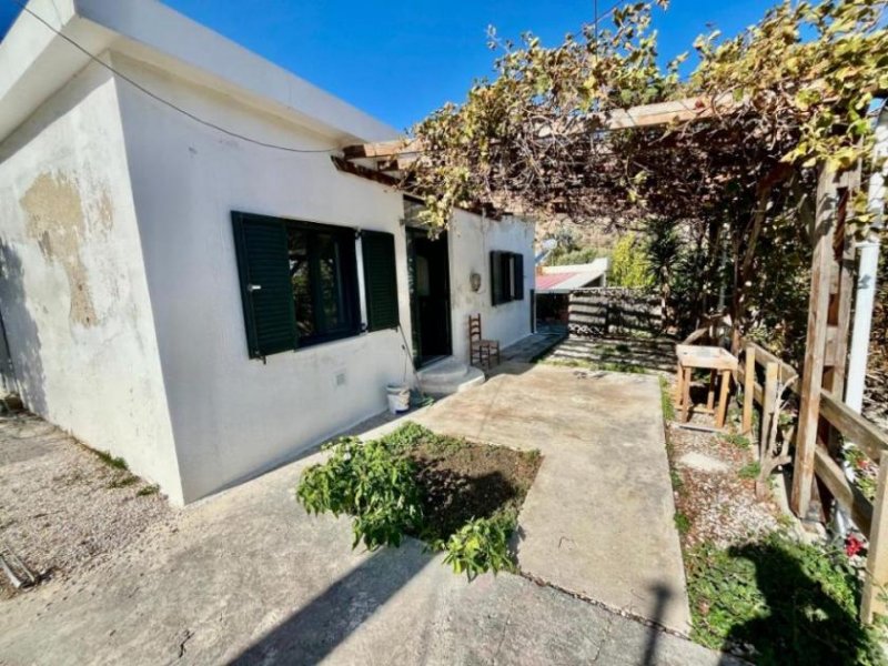 Pachia Ammos MIT VIDEO! Kreta, Pachia Ammos: Teilweise renoviertes Haus mit Garten zu verkaufen Haus kaufen